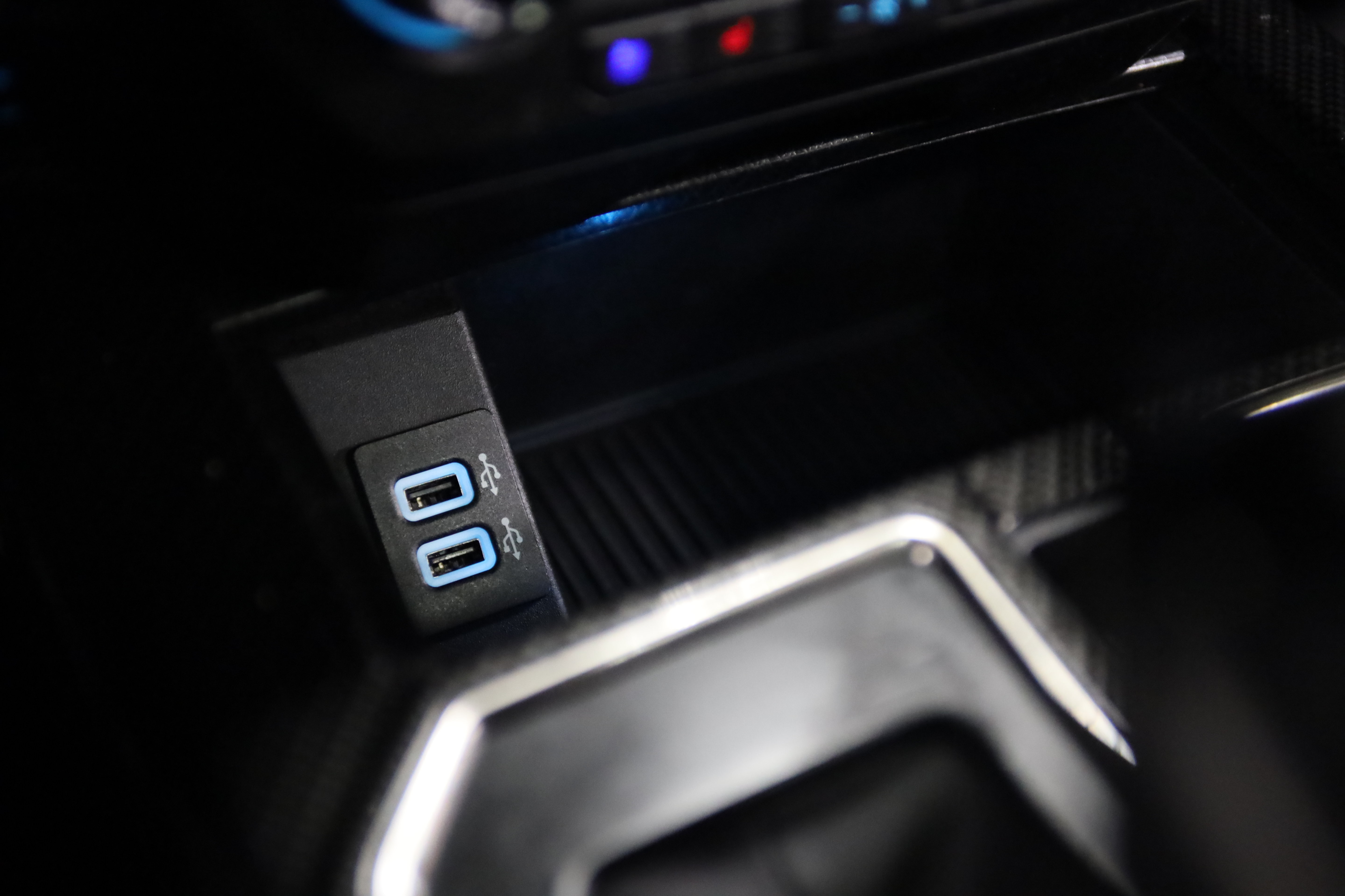 Used 2018 Ford F150 Raptor w/ Equipment Group 802A Luxury AWD/4WD image 34