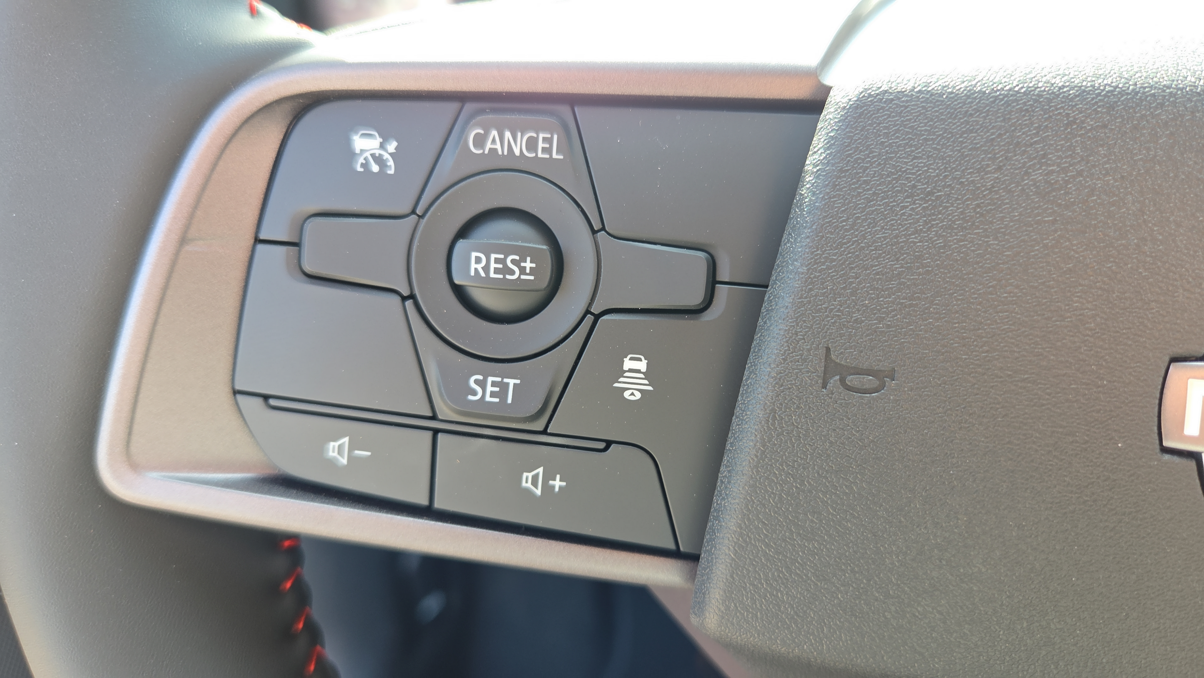 Used 2026 Nissan Sentra SR w/ Floor Mat Package FWD image 24