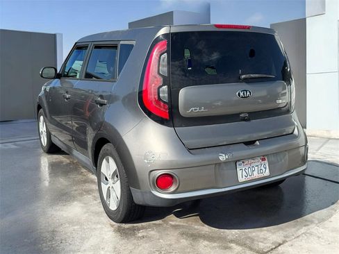 Used 2016 Kia Soul EV image 3