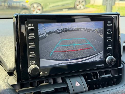 Used 2022 Toyota RAV4 SE w/ Weather & Moonroof Package AWD/4WD image 29