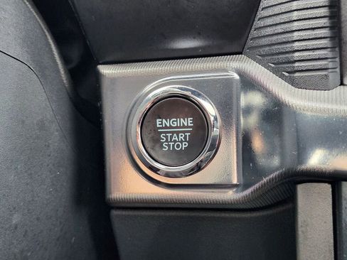 Used 2025 Ford F150 Lariat w/ Equipment Group 502A High AWD/4WD image 23