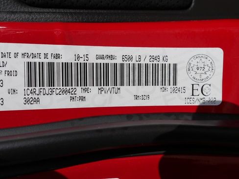 Used 2015 Jeep Grand Cherokee SRT w/ Luxury Group II image 41