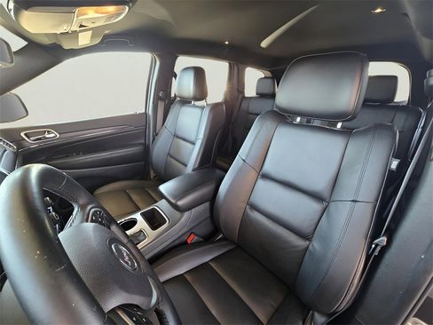 Used 2019 Jeep Grand Cherokee Limited image 4