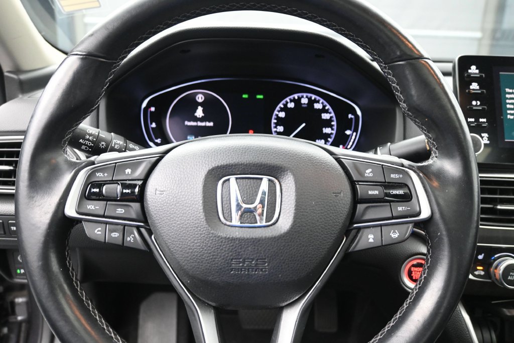 Used 2018 Honda Accord Touring image 32