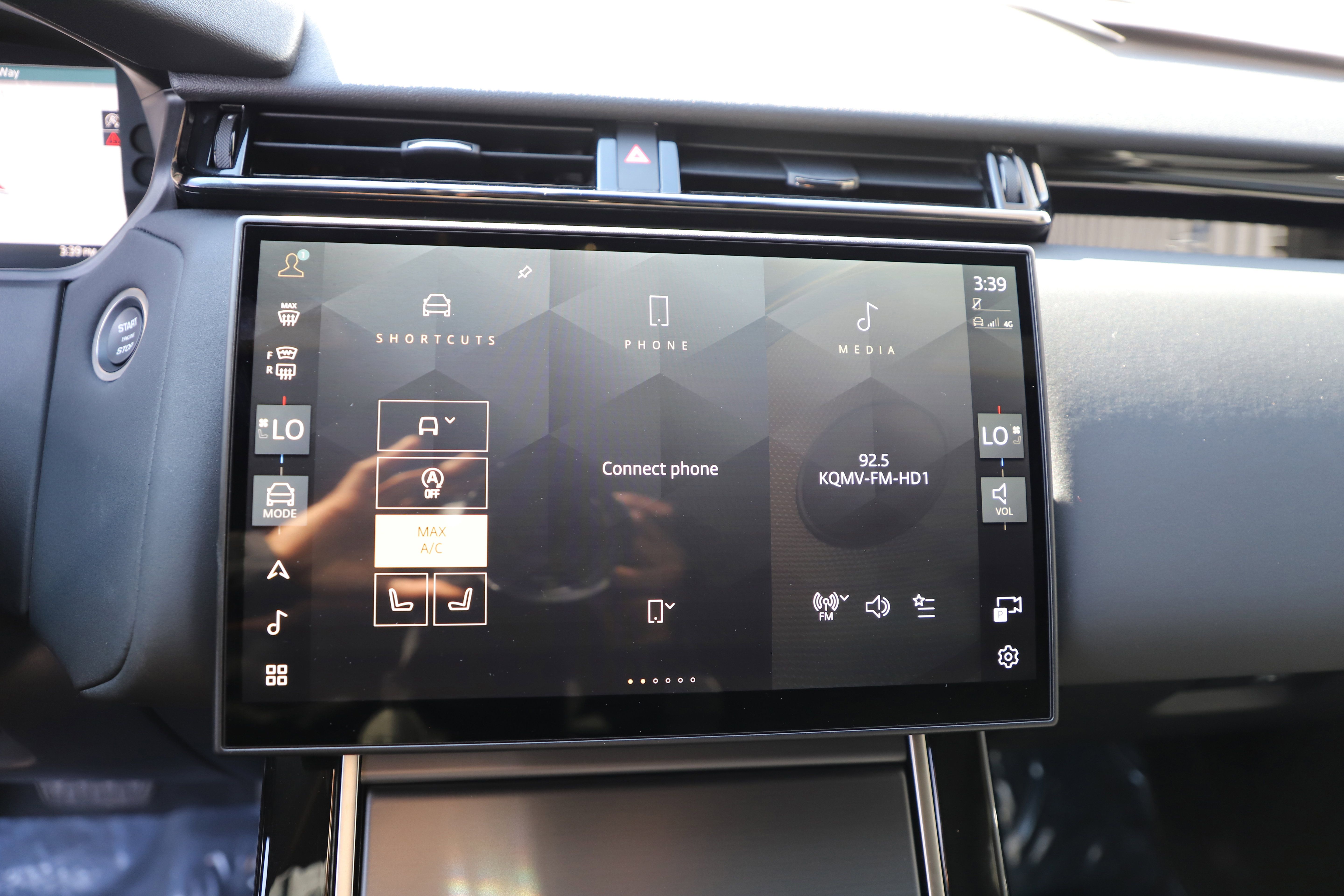Certified 2026 Land Rover Range Rover Velar S AWD/4WD image 20