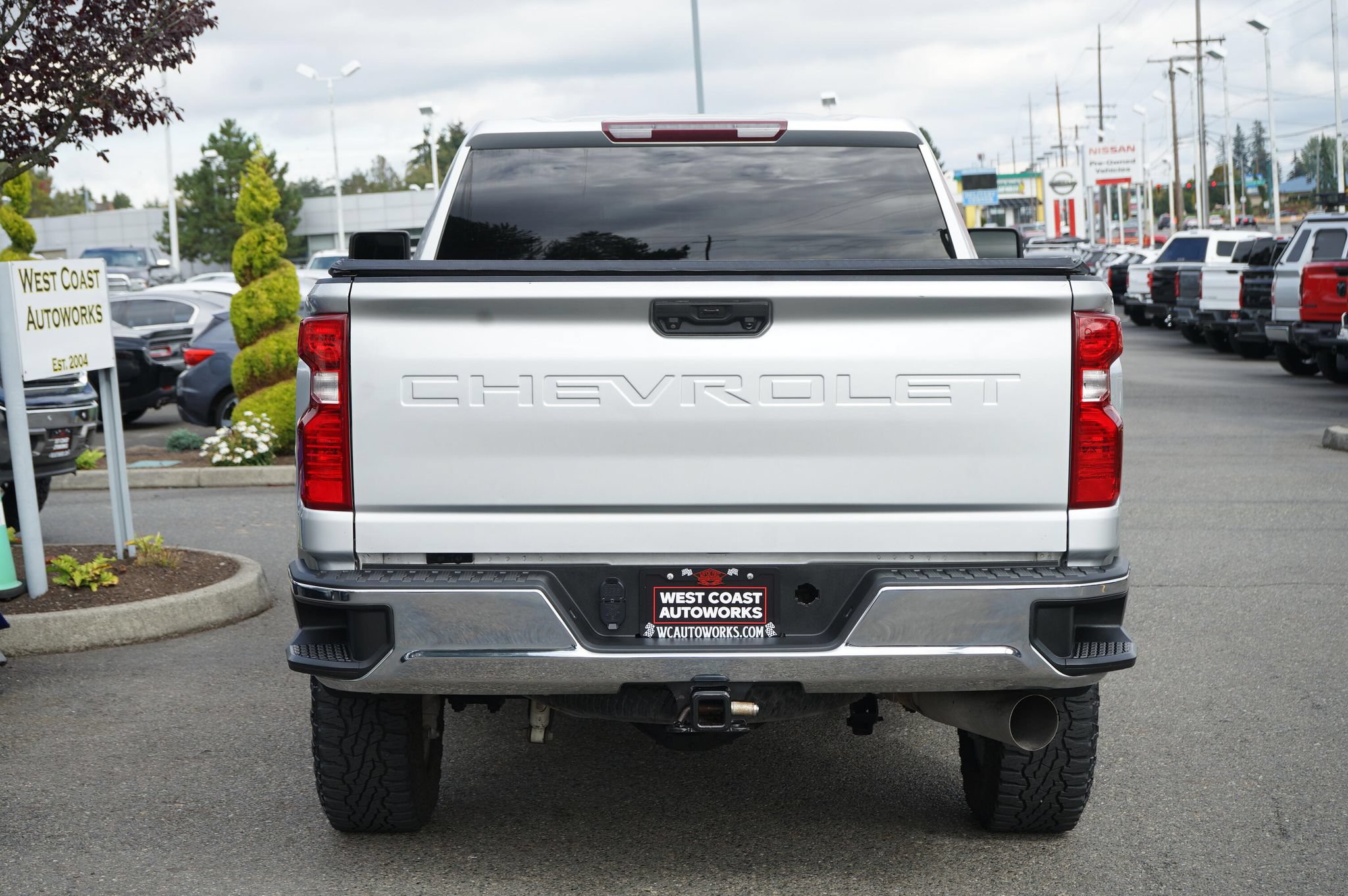 Used 2022 Chevrolet Silverado 2500 LT w/ Convenience Package AWD/4WD image 4