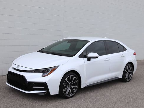 Used 2022 Toyota Corolla SE FWD image 6