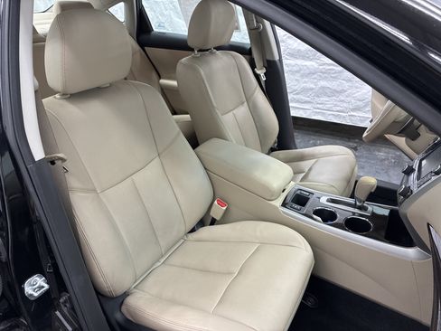 Used 2015 Nissan Altima 3.5 SL FWD image 12
