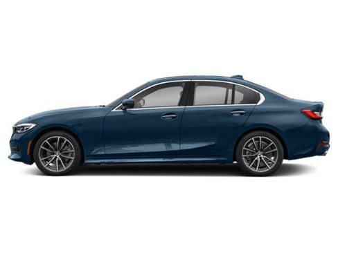 Used 2021 BMW 330i xDrive Sedan w/ Premium Package image 3
