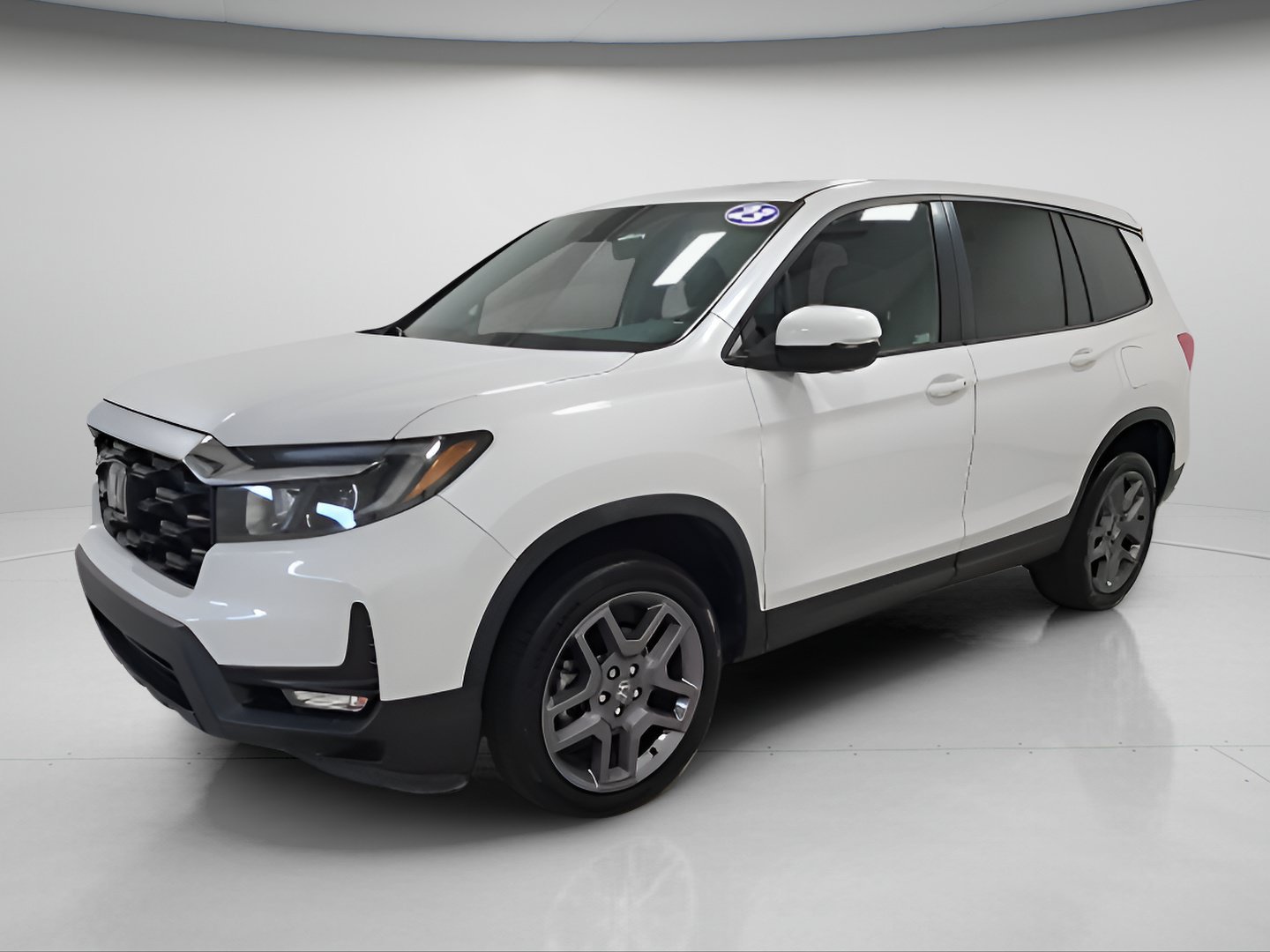 Used 2023 Honda Passport EX-L image 3