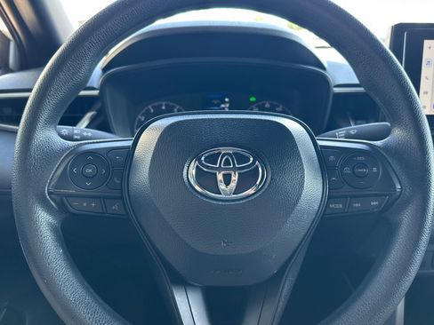 Used 2025 Toyota Corolla Cross AWD Hybrid image 23