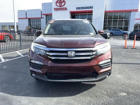 Used 2017 Honda Pilot Touring image 3