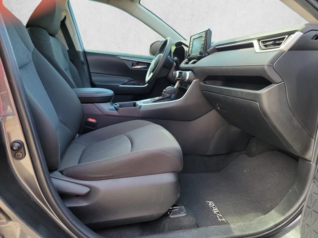 Used 2022 Toyota RAV4 XLE w/ Convenience Package AWD/4WD image 25
