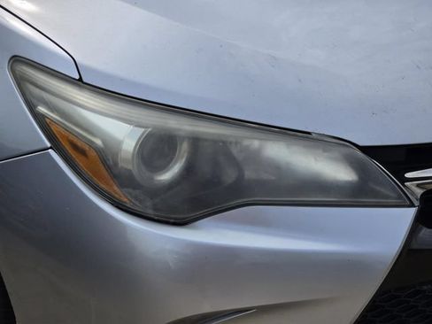 Used 2016 Toyota Camry SE FWD image 31