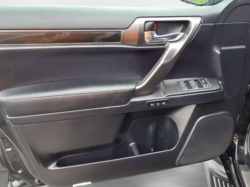 Used 2022 Lexus GX 460 w/ Black Line Special Edition AWD/4WD image 14