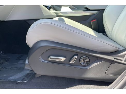 Certified 2023 Acura MDX FWD w/ Technology Package image 12