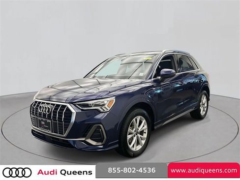 Certified 2023 Audi Q3 2.0T Premium Plus w/ Premium Plus Package image 4