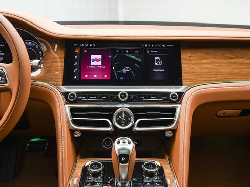 New 2026 Bentley Flying Spur Plug-In Hybrid AWD/4WD image 36