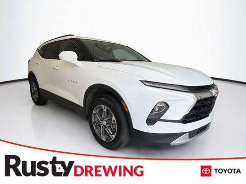 Used 2024 Chevrolet Blazer LT w/ Convenience Package FWD image 1