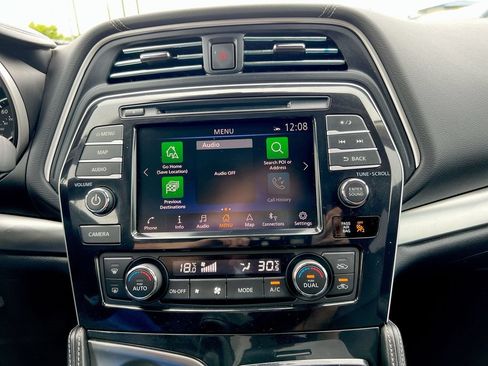 Used 2022 Nissan Maxima SL FWD image 13