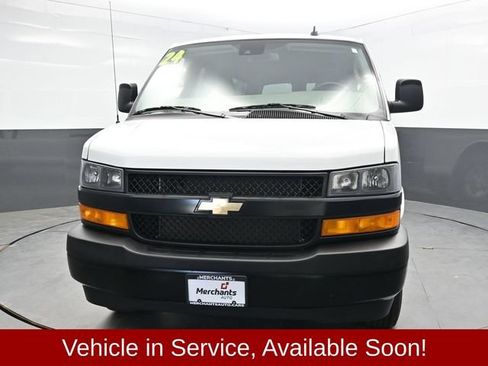 Used 2024 Chevrolet Express 3500 LS RWD image 2