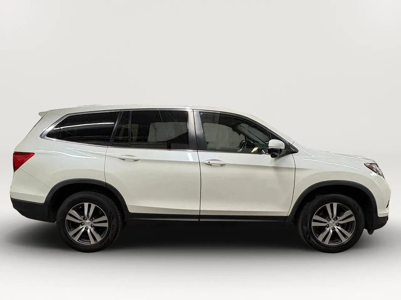 Used 2017 Honda Pilot EX-L image 6