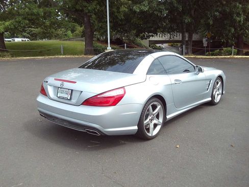 Used 2013 Mercedes-Benz SL 550 image 5