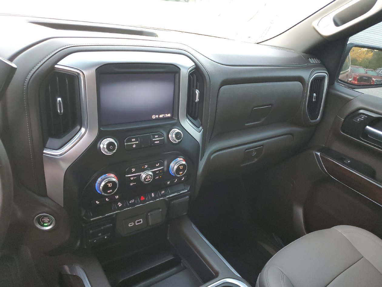 Used 2022 GMC Sierra 1500 SLT AWD/4WD image 29