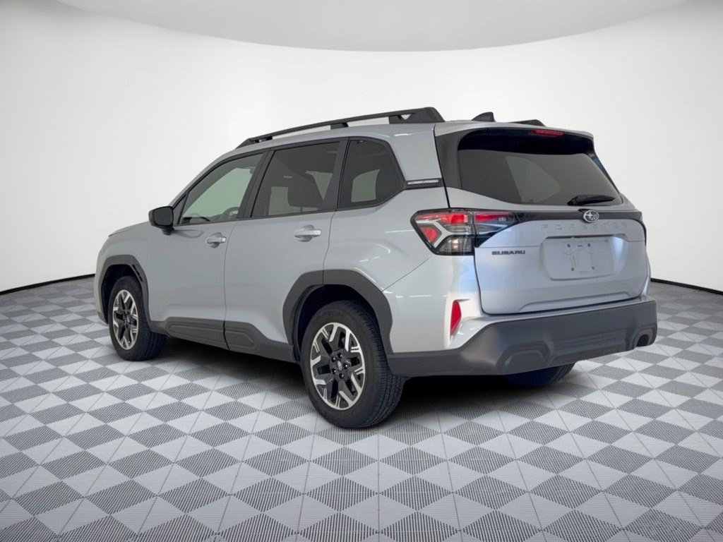 Used 2025 Subaru Forester Premium w/ Convenience Package #1 AWD/4WD image 3
