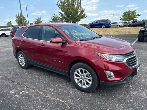 Used 2018 Chevrolet Equinox LT FWD image 3