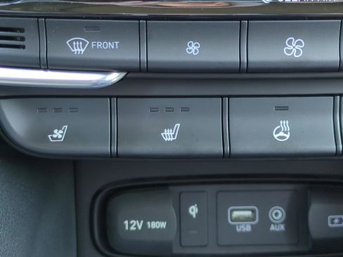 Used 2019 Hyundai Santa Fe FWD image 23