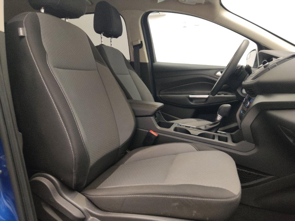 Used 2017 Ford Escape SE w/ SE Cold Weather Package FWD image 21