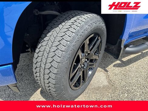 Certified 2025 Chevrolet Silverado 1500 Custom w/ Turbomax Blackout Package AWD/4WD image 3