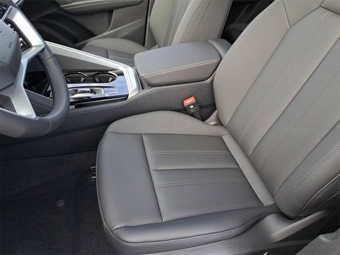New 2025 Audi Q5 2.0T Premium Plus image 18