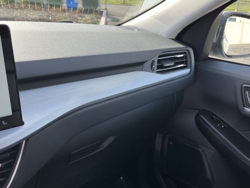 Used 2024 Ford Escape Platinum image 23