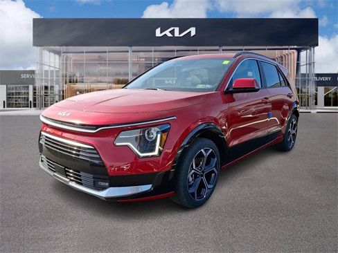 New 2025 Kia Niro EX Touring image 2