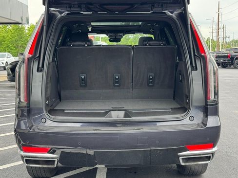 Used 2023 Cadillac Escalade Premium Luxury w/ Performance Package AWD/4WD image 7