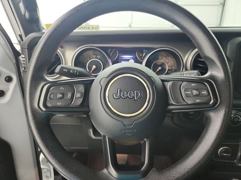 Used 2018 Jeep Wrangler Unlimited Sport AWD/4WD image 25