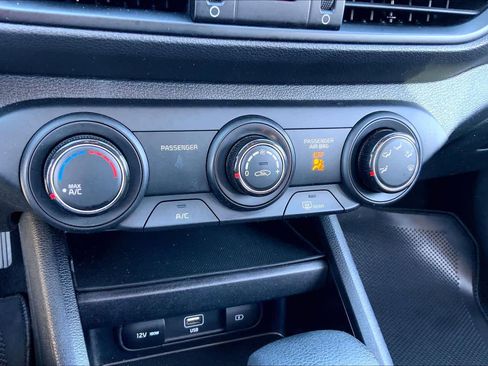 Used 2024 Kia Forte LXS image 31