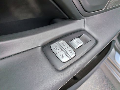 Used 2016 BMW 740i RWD image 36