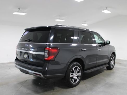 Used 2024 Ford Expedition Limited RWD image 9