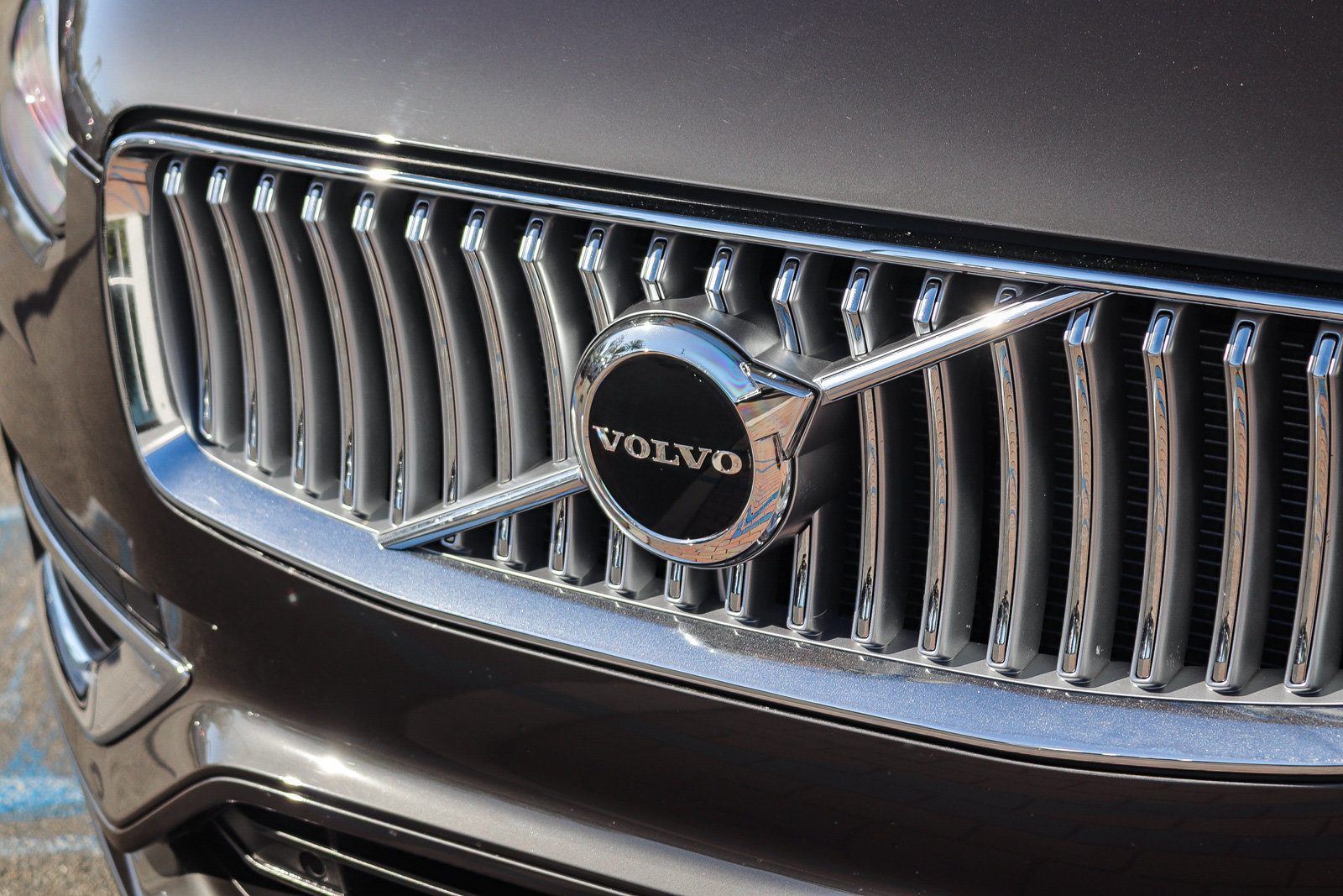 Used 2024 Volvo XC90 T8 Core w/ Protection Package Premier AWD/4WD image 13