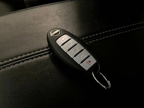 Used 2025 Nissan Altima 2.5 SV image 32