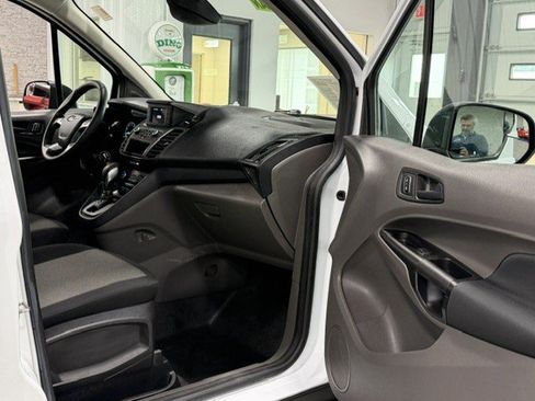 Used 2022 Ford Transit Connect XL FWD image 9