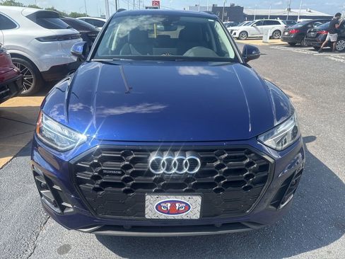 Used 2023 Audi Q5 2.0T Premium Plus w/ Premium Plus Package AWD/4WD image 2