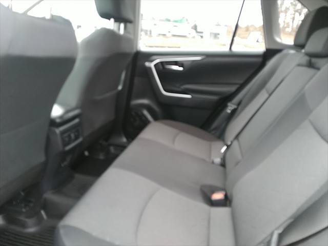 Certified 2019 Toyota RAV4 XLE w/ Convenience Package AWD/4WD image 16