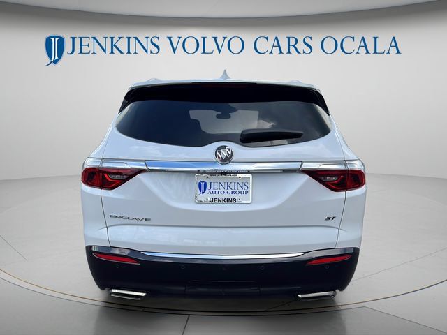 Used 2024 Buick Enclave Essence w/ Experience Buick Package FWD image 4