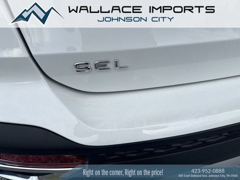 New 2026 Volkswagen Taos SEL image 7