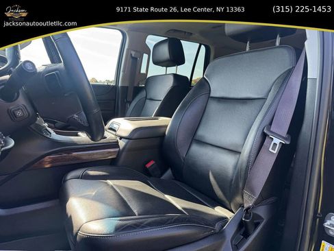 Used 2017 GMC Yukon SLT w/ Open Road Package image 10