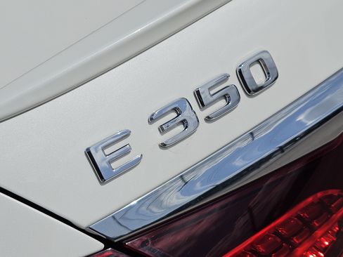 Used 2021 Mercedes-Benz E 350 Sedan image 13